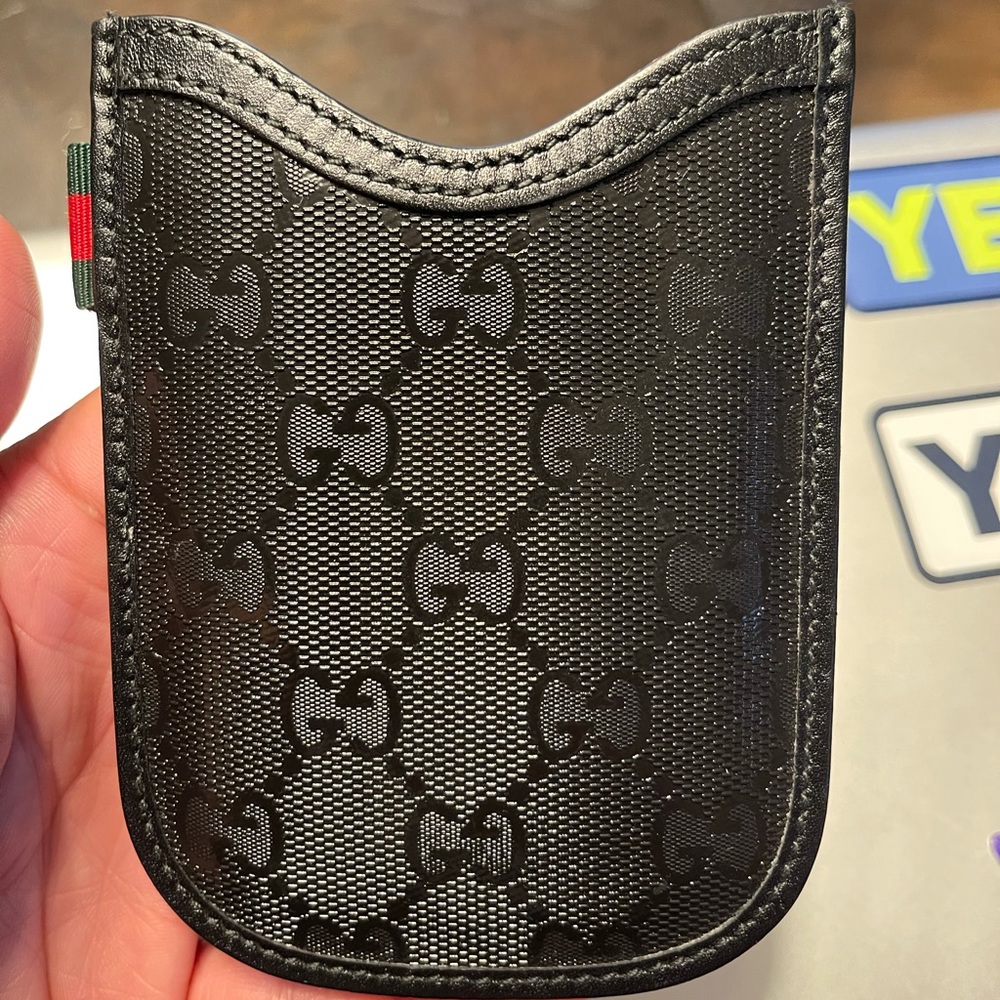 Gucci IPhone Case Monogram Vintage - Picture 3 of 5